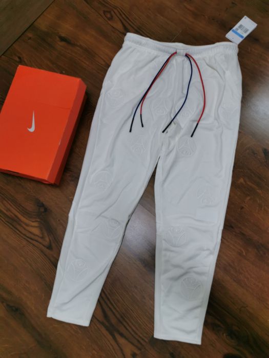 Pantaloni Nike Paris Saint Germain damă M albi – trening sport