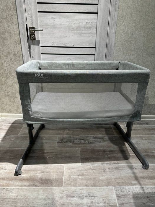 Кроватка люлька детская Joie rommie glide