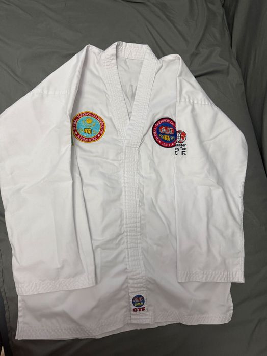 Продам добок тхэквондо и защиту на пах