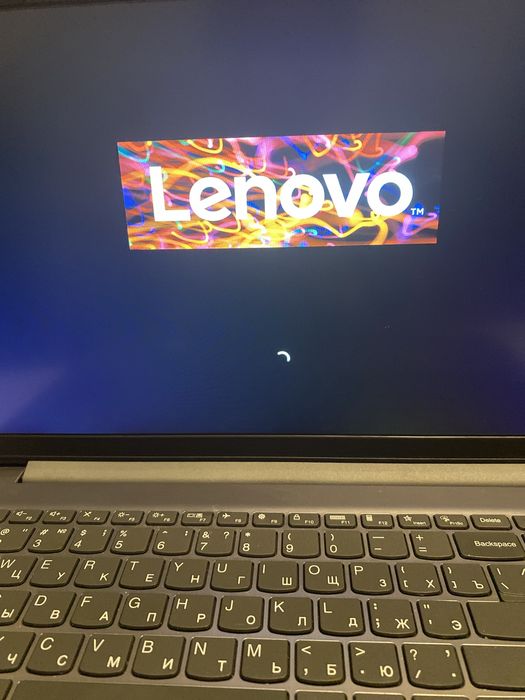 СРОЧНА Lenovo IdeaPad 3 15.6" / 8 Гб / SSD 256 Гб / Win 11 / 15IAU7 /
