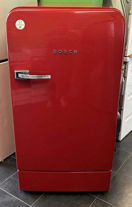 Хладилник Bosch Classic Edition | 127 см| ретро дизайн