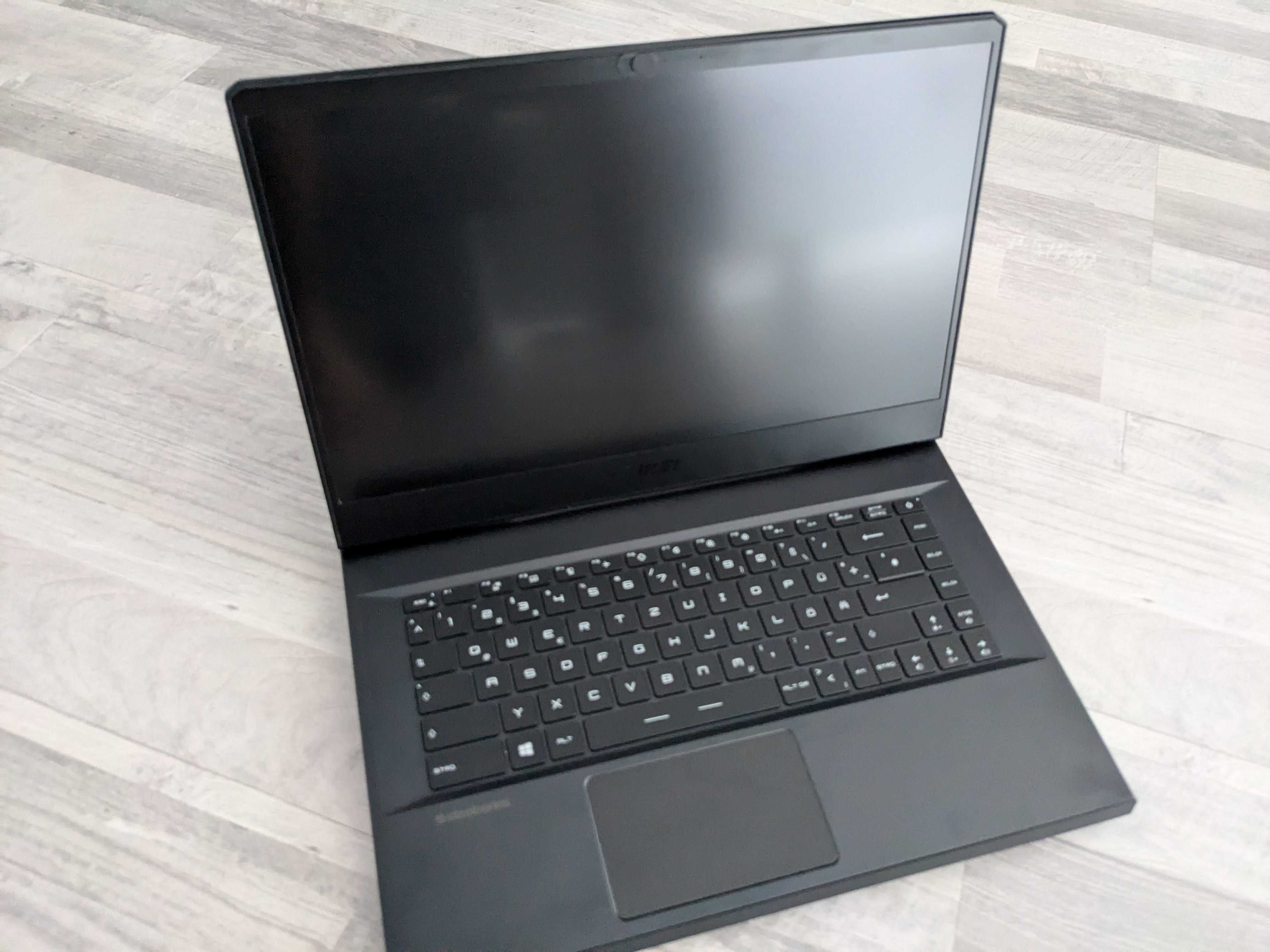 Laptop MSI Vector GP66 15.6" I7 3070 32GB DDR4 SSD 1TB