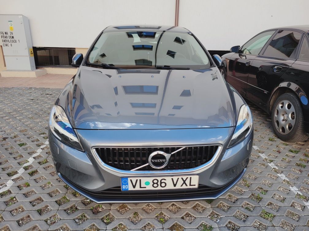 Volvo-V40- 2.0 120 cp- diesel-automat-Nordic+ (webasto)