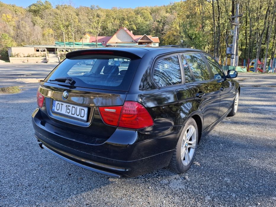Bmw e91 2.0 143cp 2009