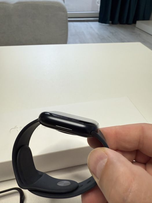 Apple Watch Seria 8 45mm Cellular - 999 lei