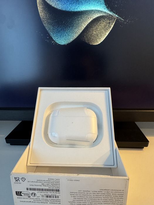 Apple Airpods Pro 2 (USB-C). Ca noi