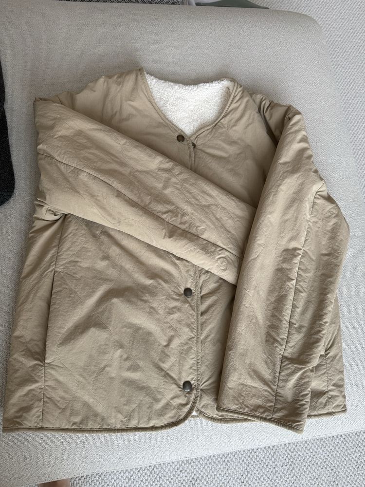 Куртка uniqlo s-m размер