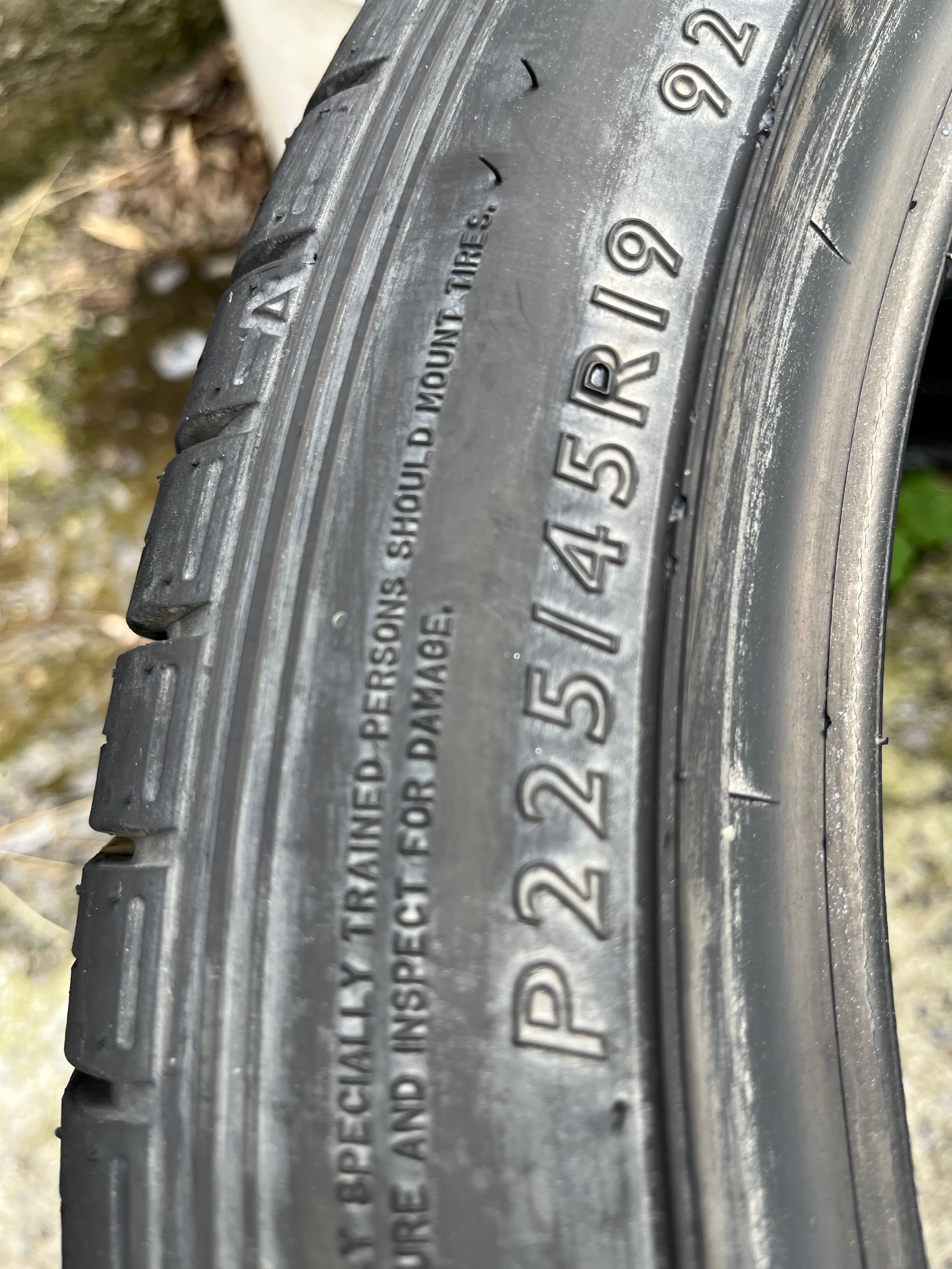 DUNLOP p225/45R19