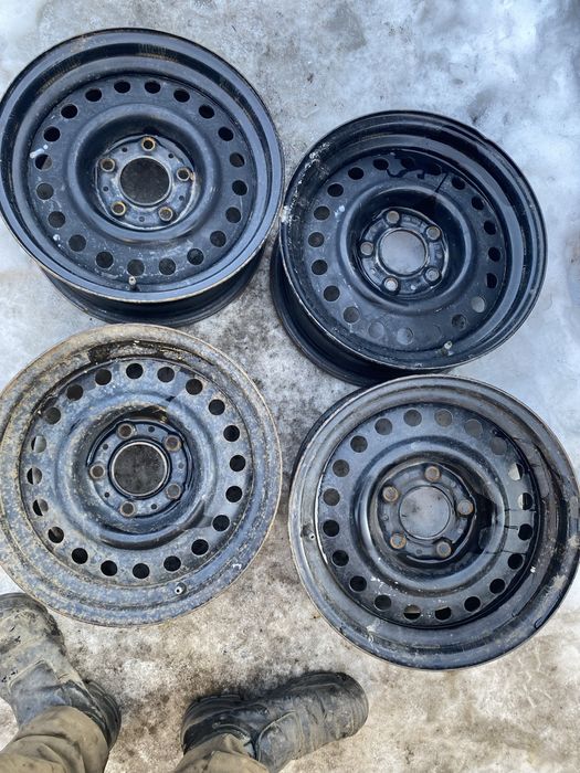 Диски на 15 5/120. 4 штуки в наличии