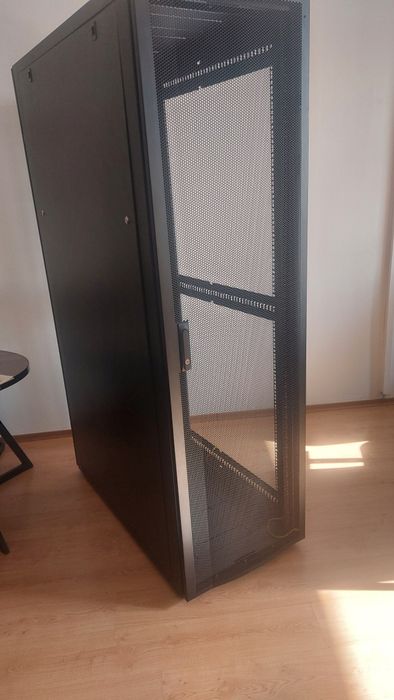 Северный шкаф 42U