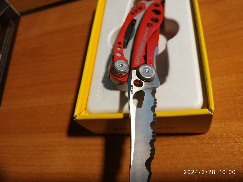 Мультитул Leatherman Skeletool