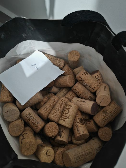 Dopuri de pluta de vin