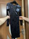 Vand rochita din catifea cu corset