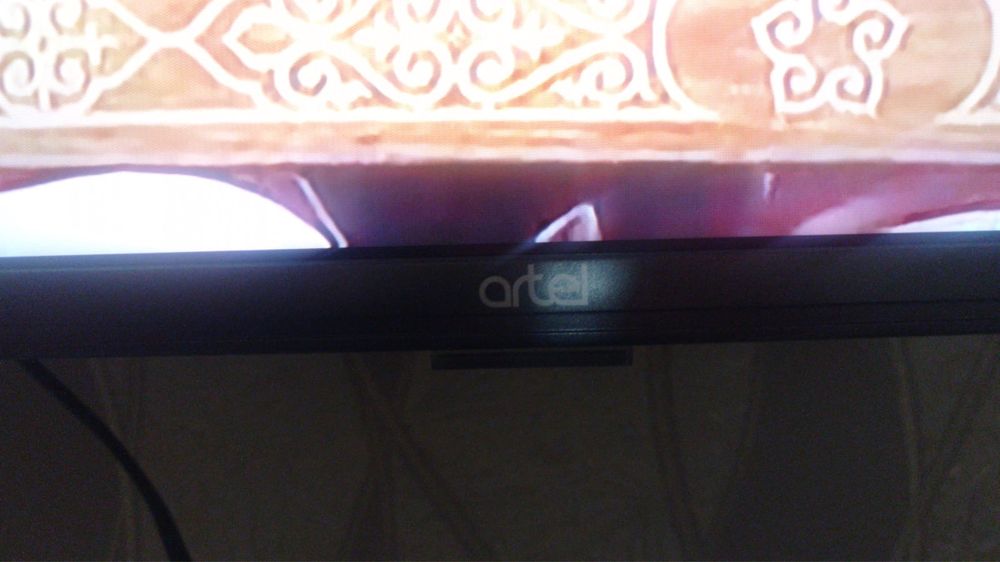 Продам Телевизор. Интернет поддерживает. В отличном состояний.