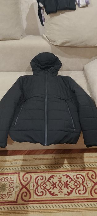 Продам куртку зимнюю, в отличном состоянии