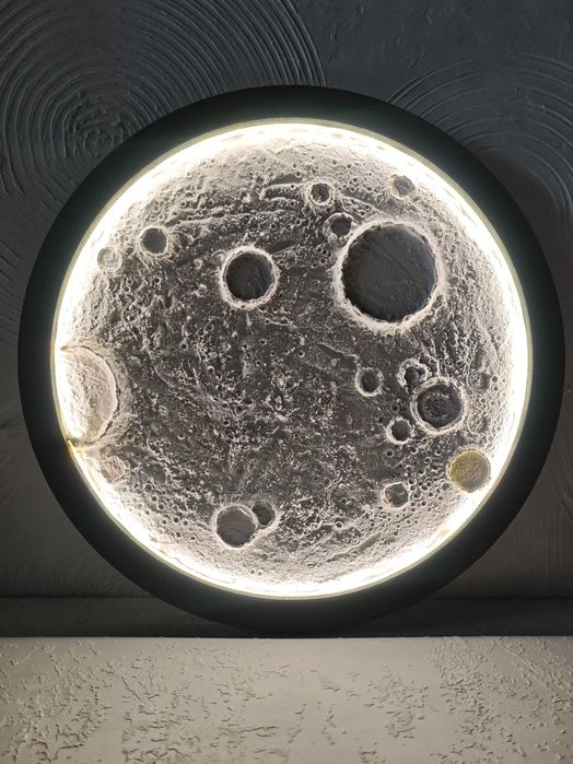 Стильный подарок светильник Луна