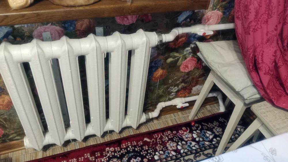 Продам чугунные батареи б/у