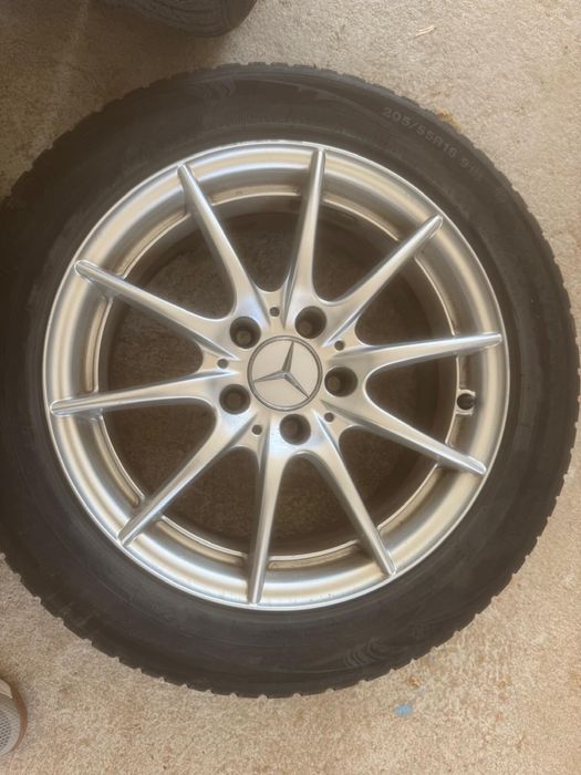 Оригинални Мерцедес джанти със зимни гуми 205/55R16