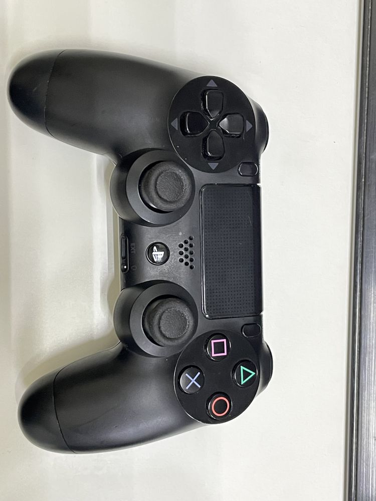 Dualshock 4 на запчасти под востановление оригинал v1 и v2