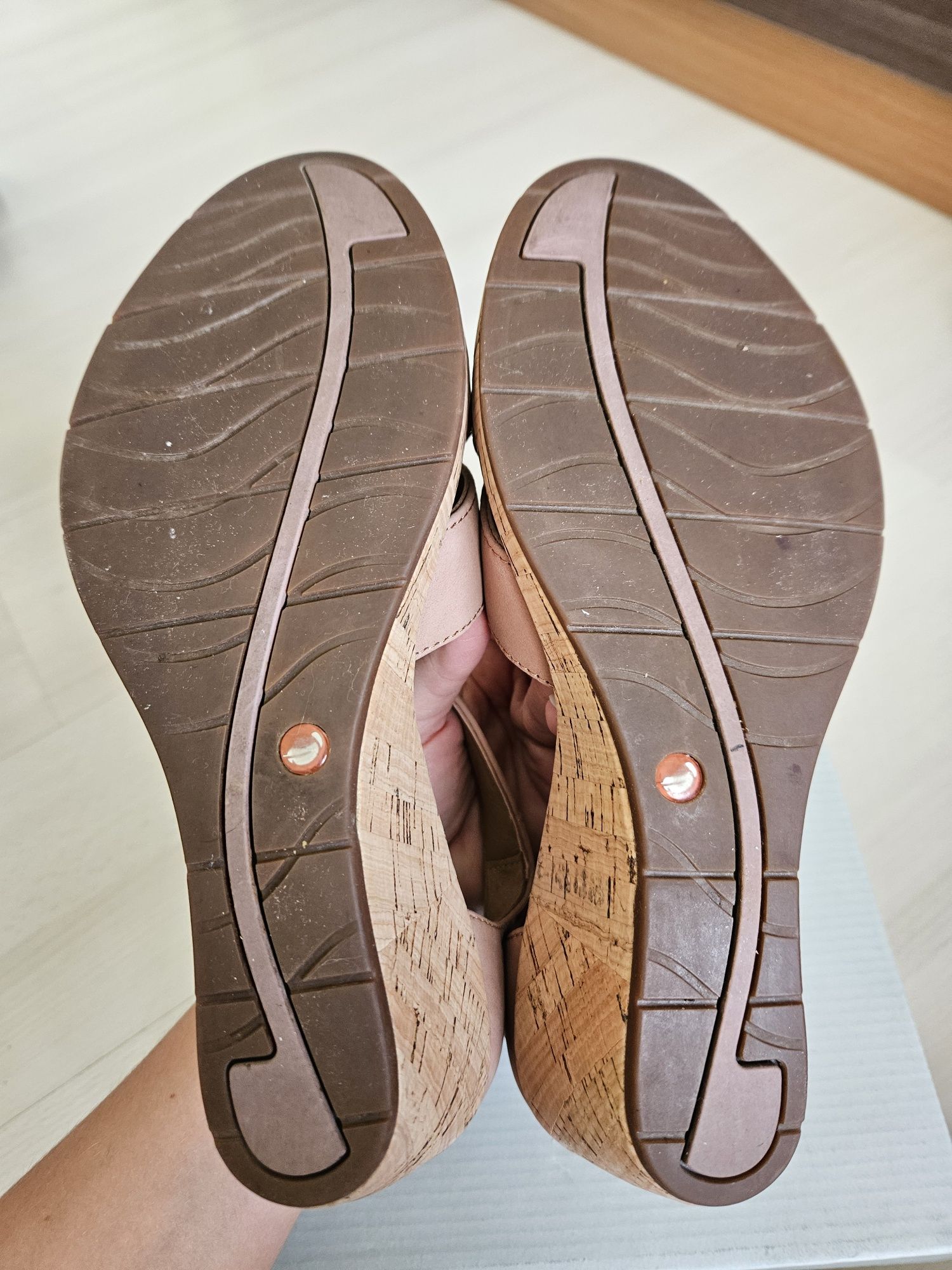 Сандали от естествена кожа на Clarks