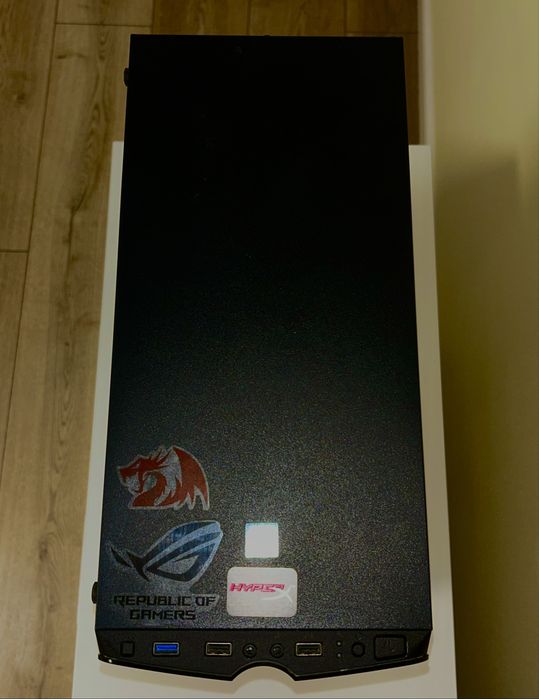 PC- Calculator Gaming I5-10400F, AMD Radeon RX 6600, SSD 512GB M.2