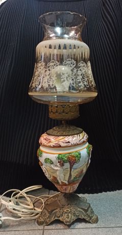 Антикварна настолна лампа порцелан и брона