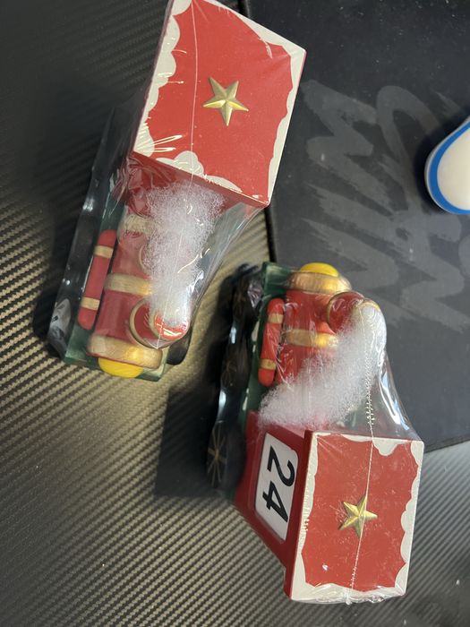 Коледен календар – дървено влакче