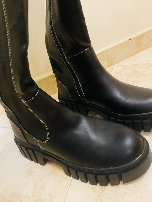 Нови ботуши- еко кожа/ черни