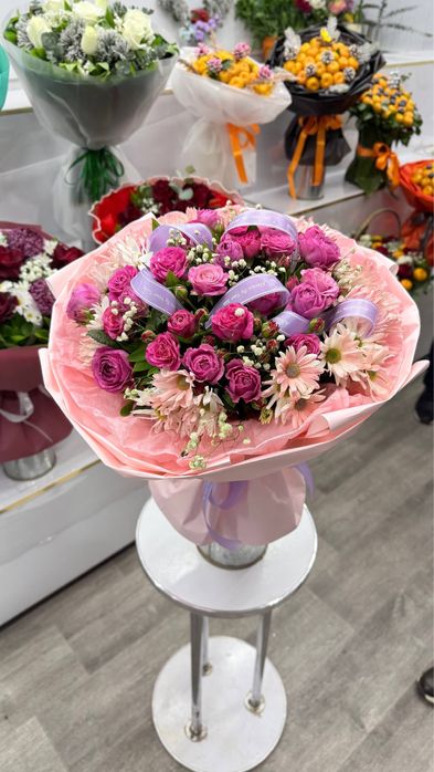 Pionavidniy roza bables buketlar skidka