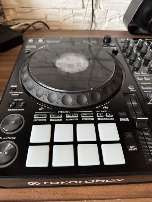 DJ Controller - Pioneer DDJ 1000