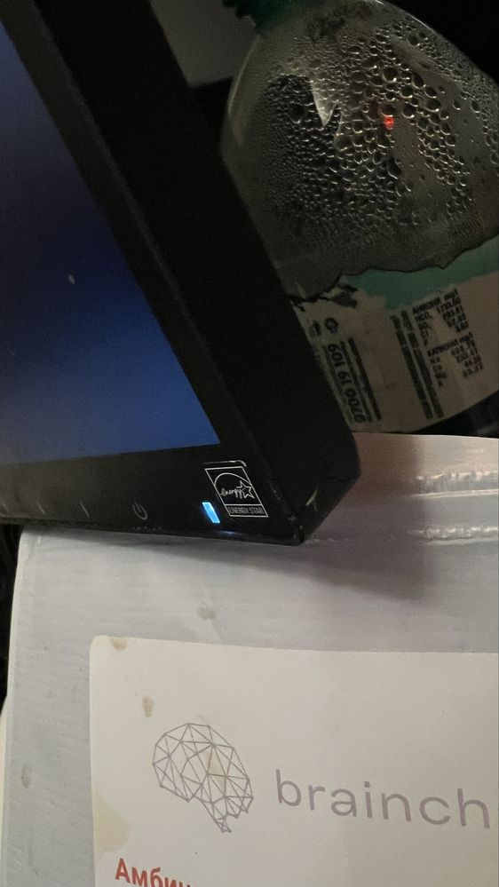 Eizo 2750-bk на 8380 работни часа със малка забележка