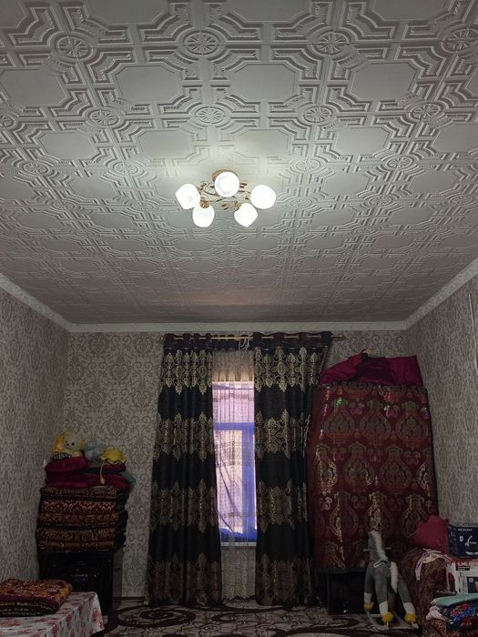 Карманада ховли сотилади