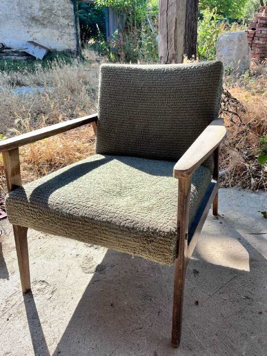 Винтидж кресло здраво