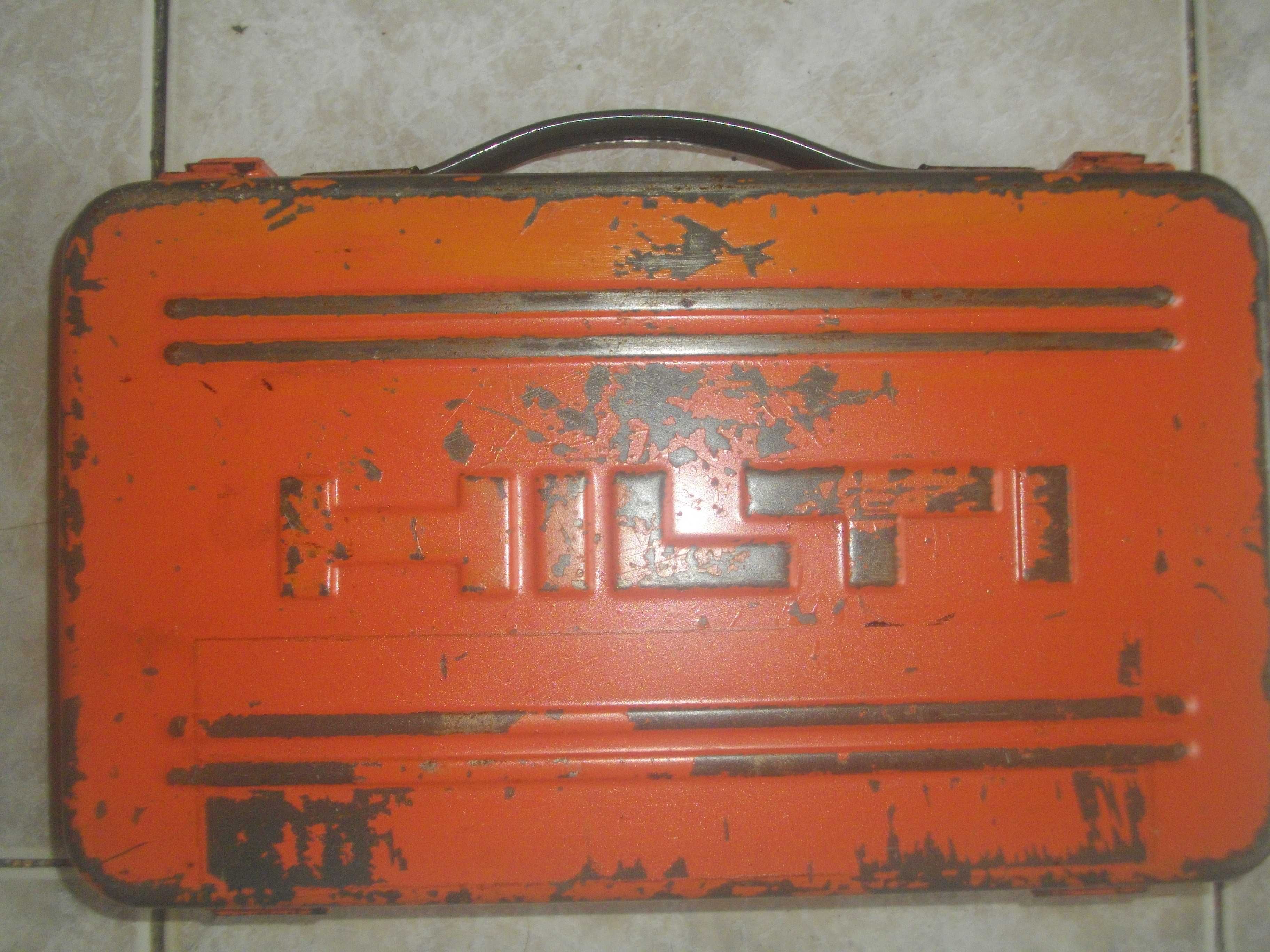 HILTI DX100L-Директен Монтаж Бетон/Метал Конструкции/Чембер опаковъчен