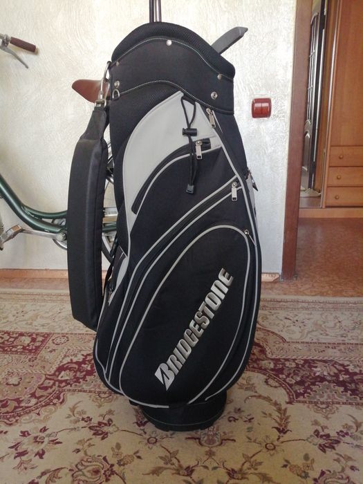 Сумка для гольфа Bridgestone"и клюшки. Бэг.