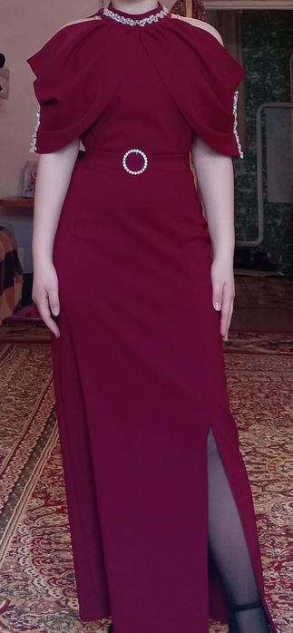 вечернее платье.