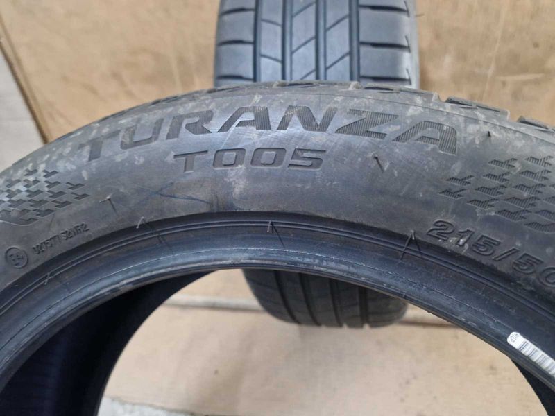 2 Bridgestone R17 215/50
летни гуми
DOT1520