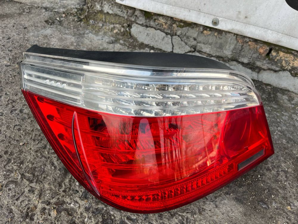 Фейслифт LCI стопове за БМВ BMW E60 с букси