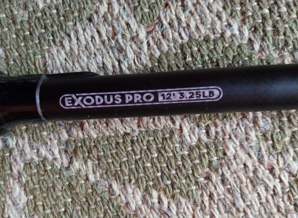 Set complet de pescuit la crap , 3 lansete + 2 transoane