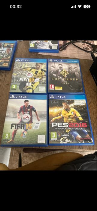 Vand Playstation 4 Pro !