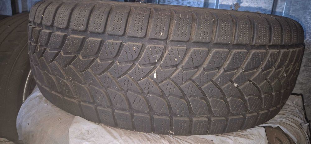 Продавам гуми втора употреба, 4 бр. 235/75/15.