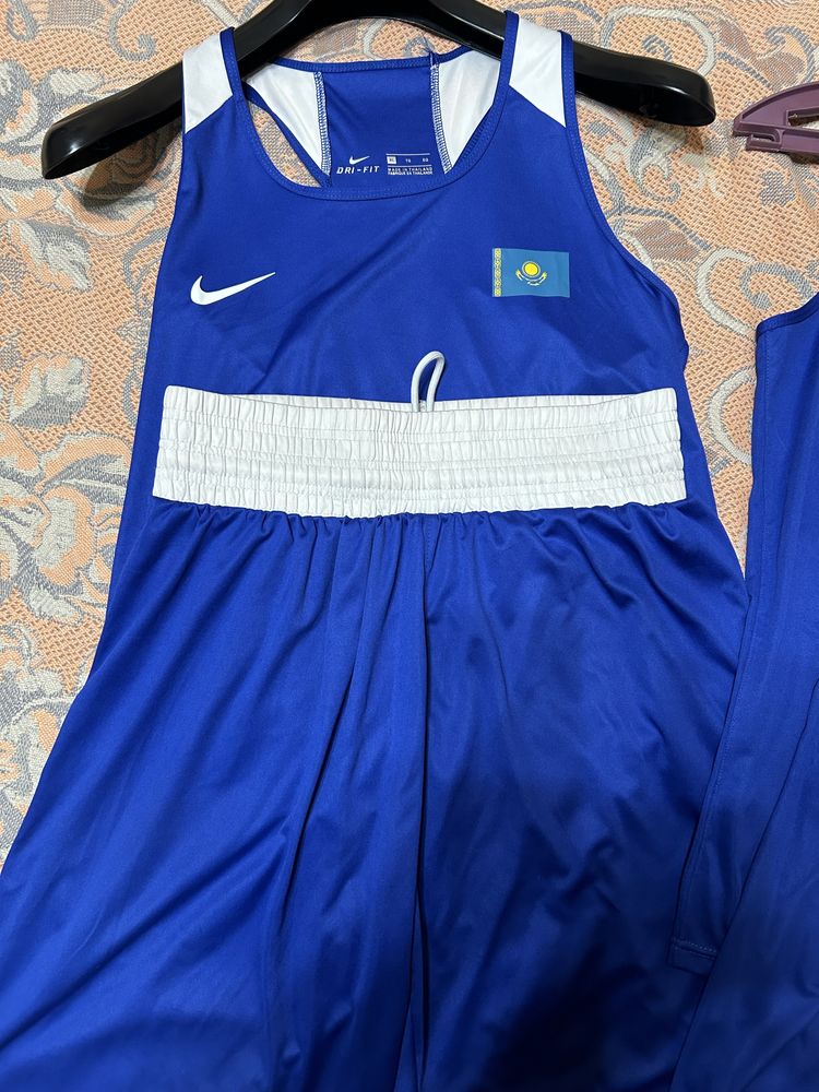 Продам форму боксерскую