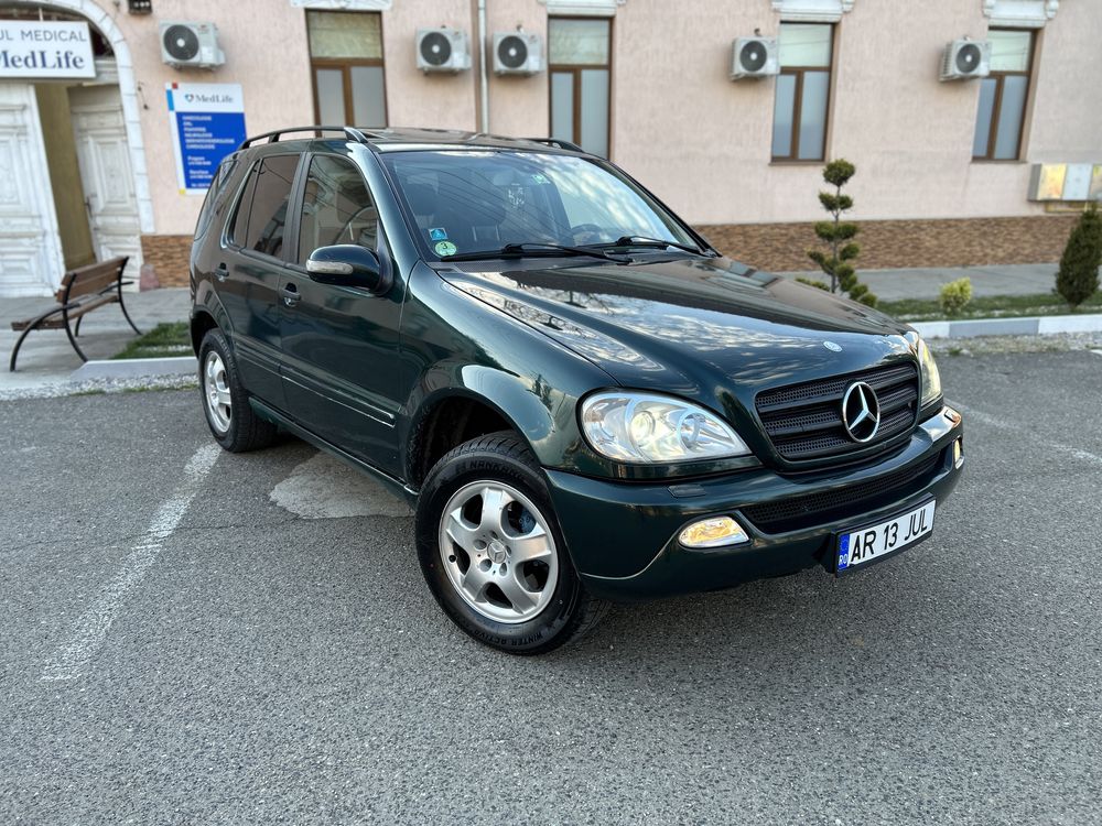 Mercedes ML 270 CDI 163 Cp 4x4 Trapă/Piele