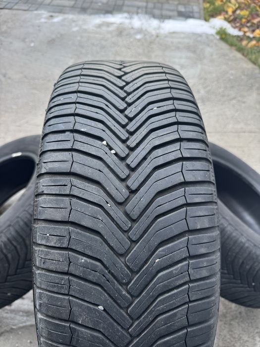 Vand cauciucuri iarna 215 60 16 Michelin