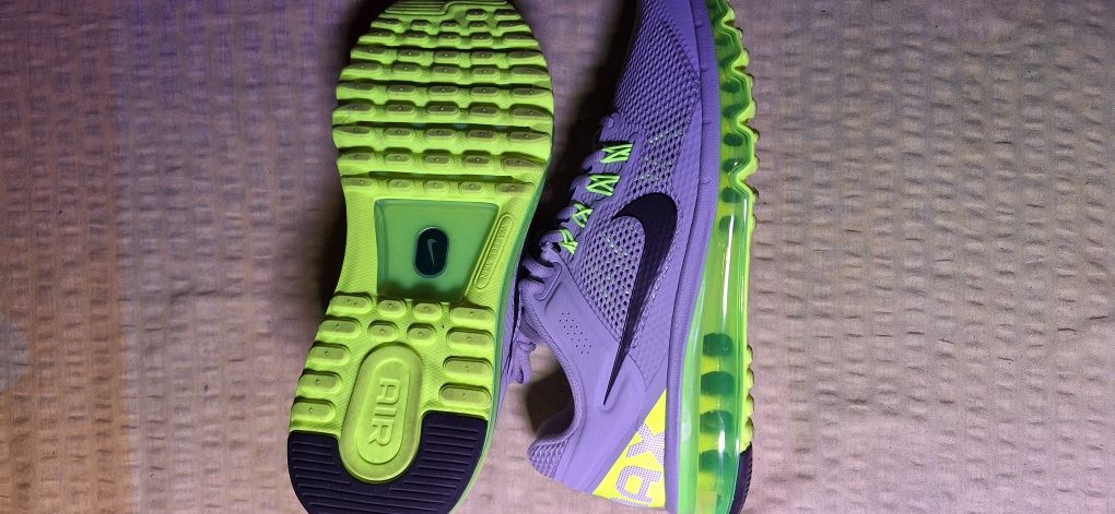 Nike обувки нови
