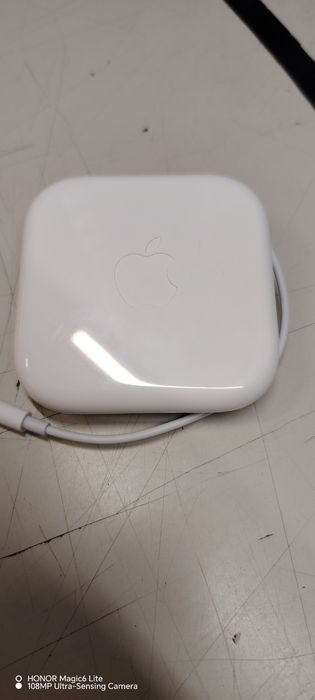 Casti ear pods cu fir