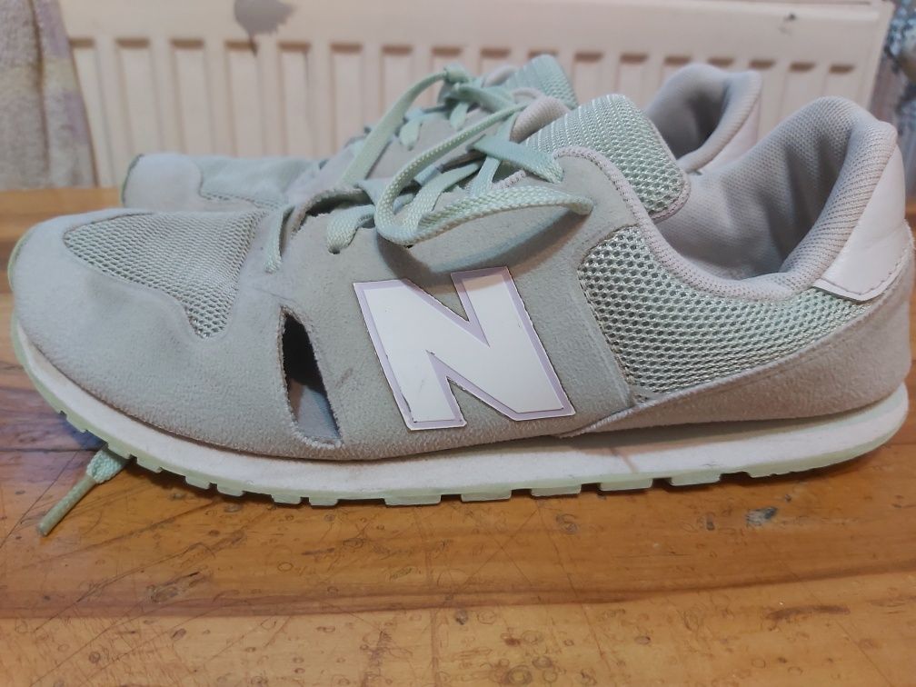 papuci New Balance