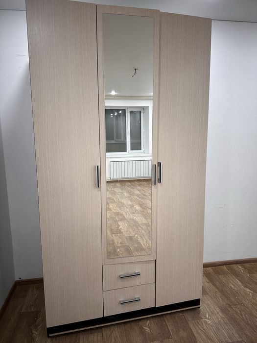 Шагын шкаф сатылады жагдайы жаксы.