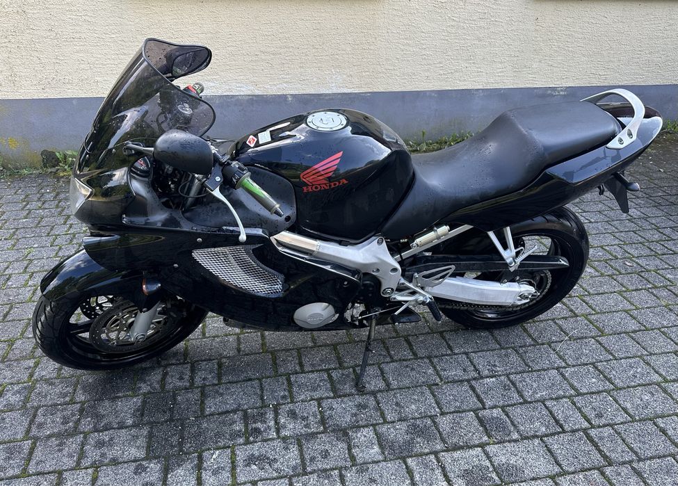 Honda CBR 600 , A2 (35 kw)