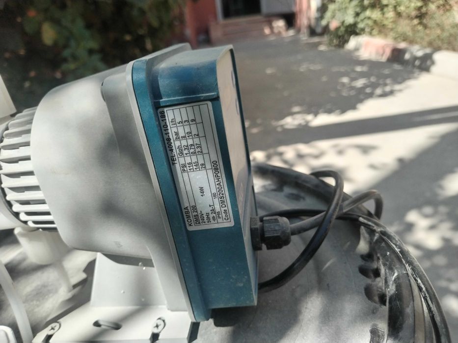 Насосная станция Calpeda в сборе. Насос дозатор для питьевой воды.